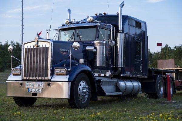 truck-2663163_1280